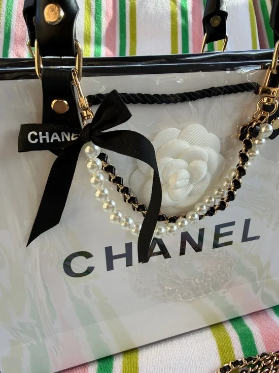 CHANEL Shopping Gift Bag Tote Pearl Camellia Charms Crossbody Shoulder Chain - Picture 3 of 7